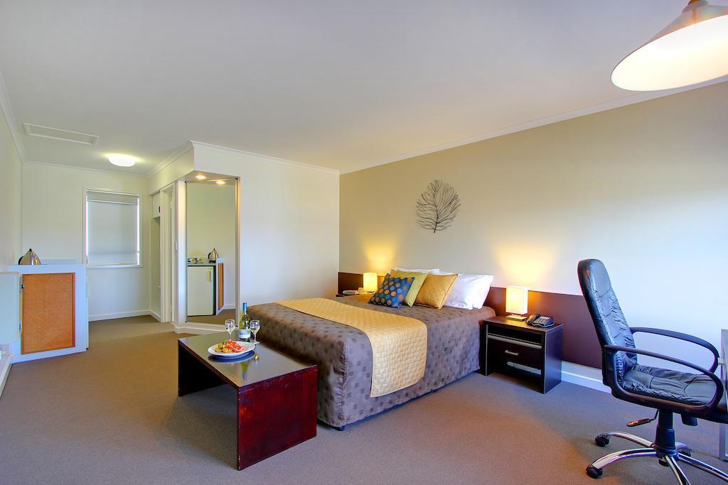 Comfort Inn The Pier George Town Bagian luar foto