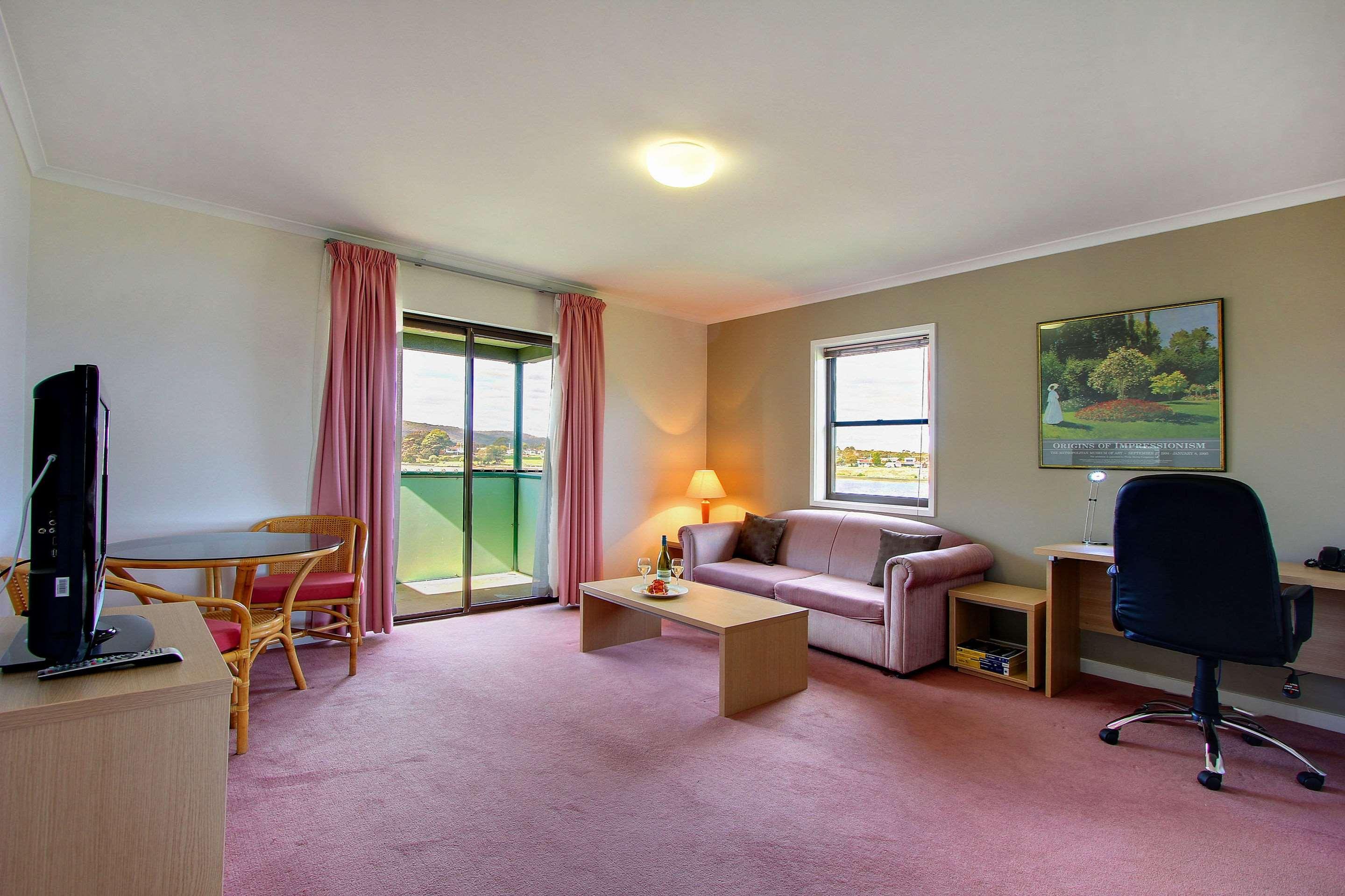 Comfort Inn The Pier George Town Bagian luar foto