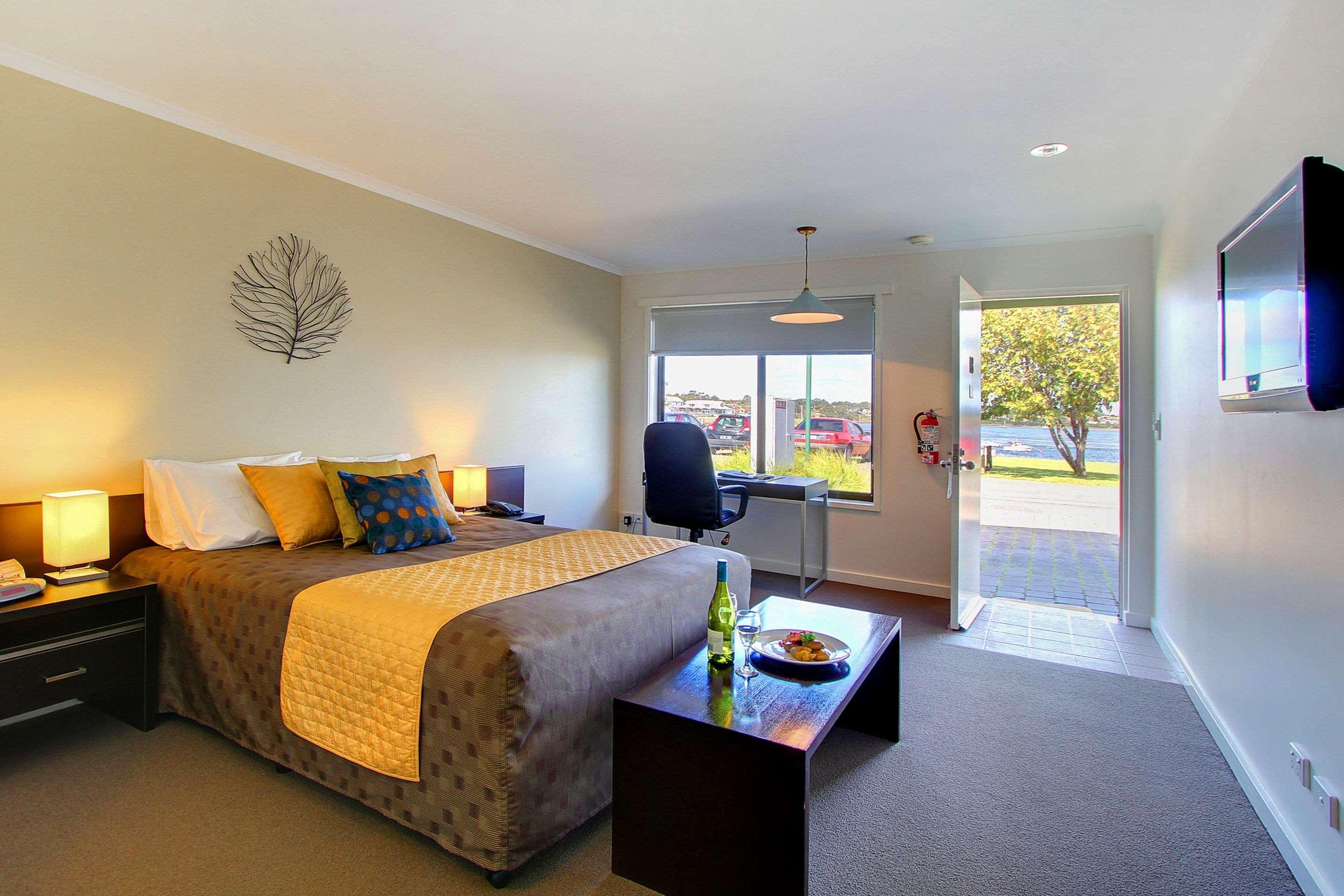 Comfort Inn The Pier George Town Bagian luar foto