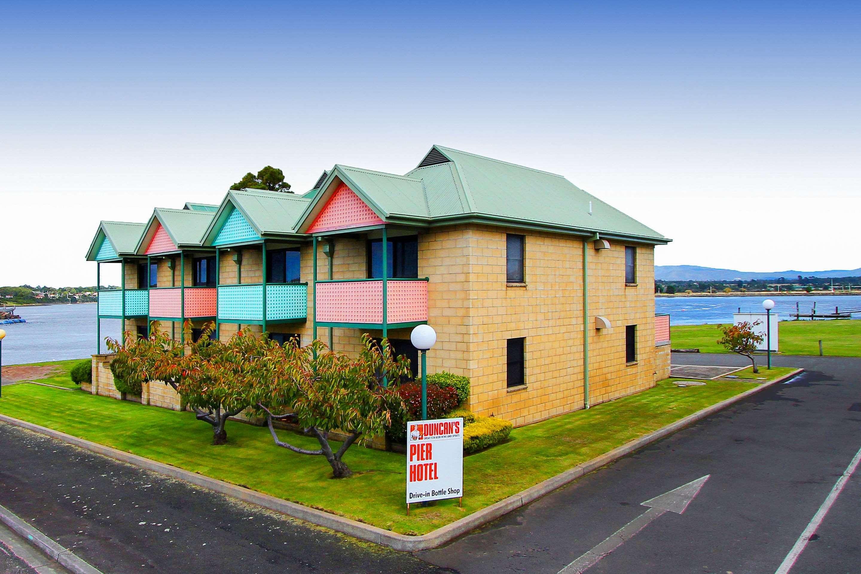 Comfort Inn The Pier George Town Bagian luar foto