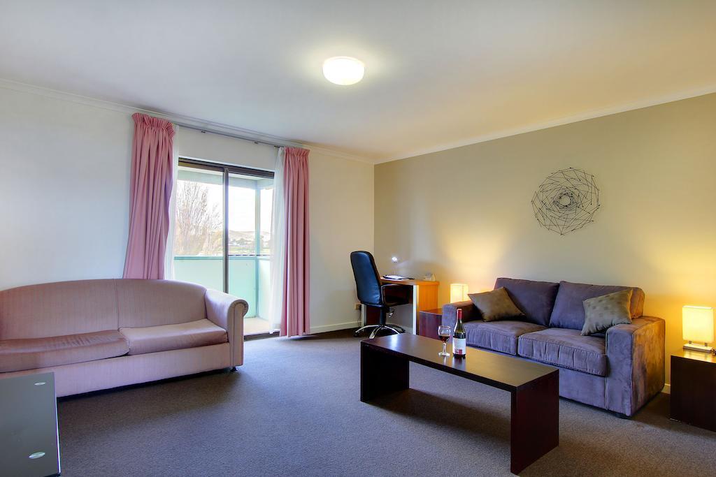 Comfort Inn The Pier George Town Bagian luar foto